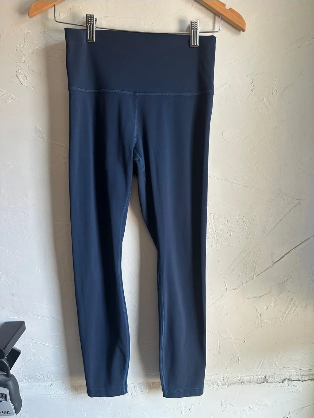 Lululemon Wunder Under Luxtreme Navy Yoga Pilates Athleisure Minimalist Sz 6
